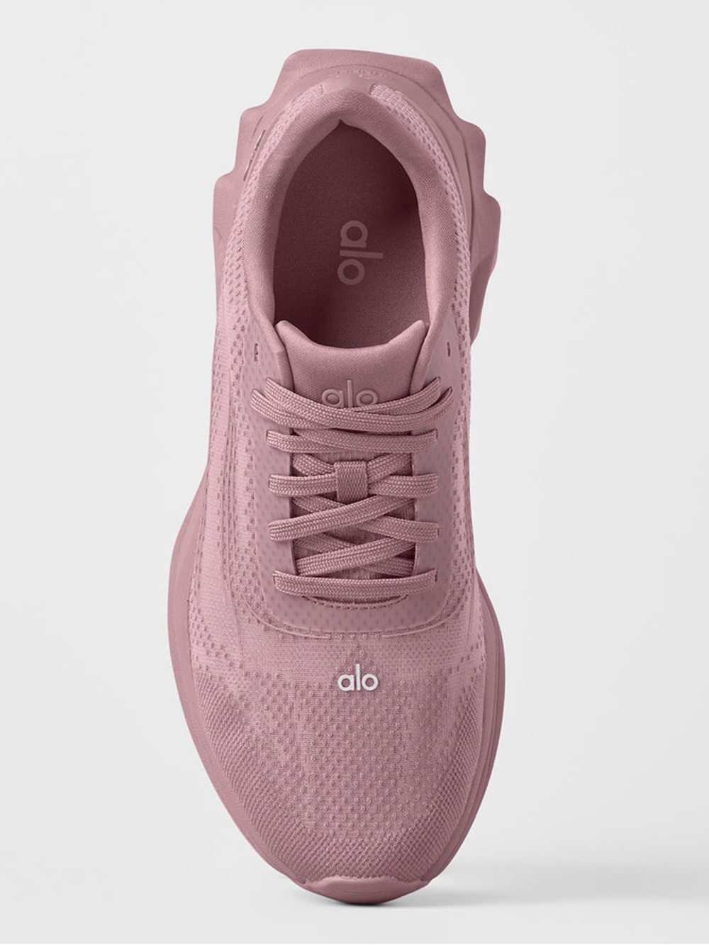 Alo runner sneaker size 8